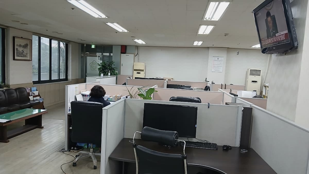 부모님 사망 후 부동산 명의이전, 상속등기 전에 확인할 가족관계 서류 대표 이미지